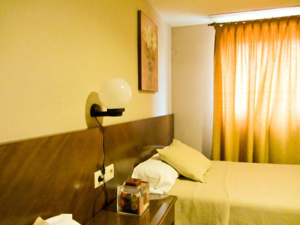 Hotel Avenida Requena Pokoj fotografie