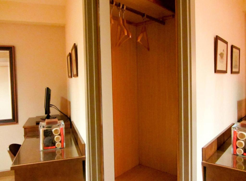 Hotel Avenida Requena Pokoj fotografie