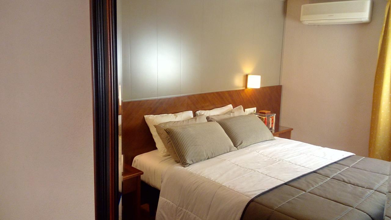 Hotel Avenida Requena Exteriér fotografie